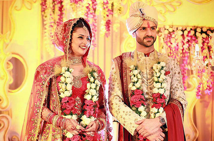 TV industry showers wishes on newly married couple Divyanka-Vivek