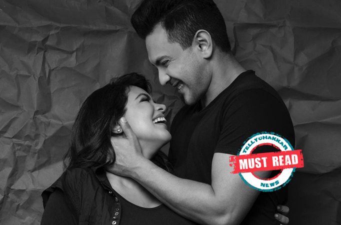 Stunning Black! Parents-to-be Aditya Narayan and wife Shweta Agarwal drop a monochrome pic from their maternity shoot