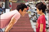 Darsheel Safary and Aamir Khan in Taare Zameen Par