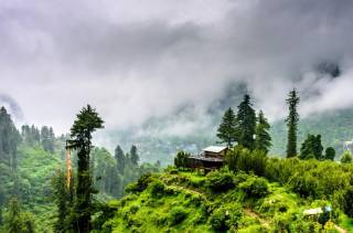 Take a look at these 5 budget friendly destinations in Himachal Pradesh