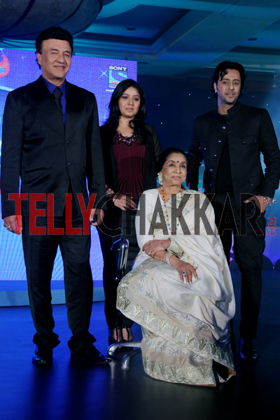 Anu Malik, Sunidhi Chauhan, Salim Merchant and Asha Bhosle