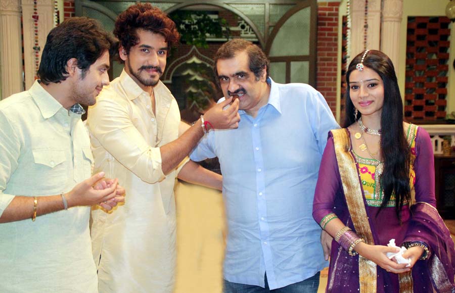 Celebration time: Kaise Yeh Ishq completes 100 episodes