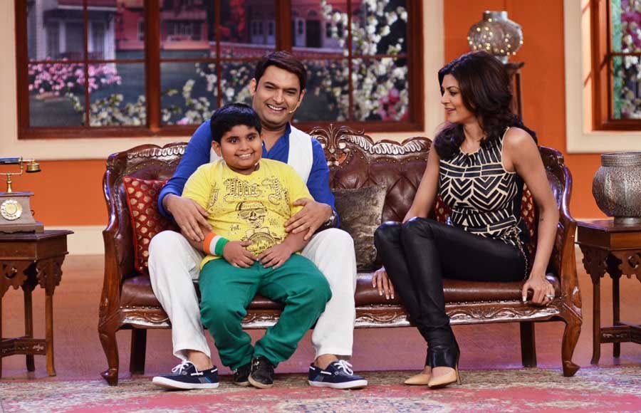  Gorgeous Sushmita Sen on the sets of Comedy Nights with Kapil