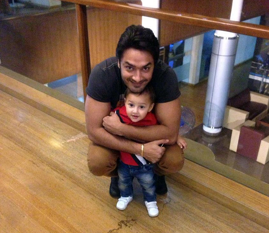 Avinesh Rekhi with his son