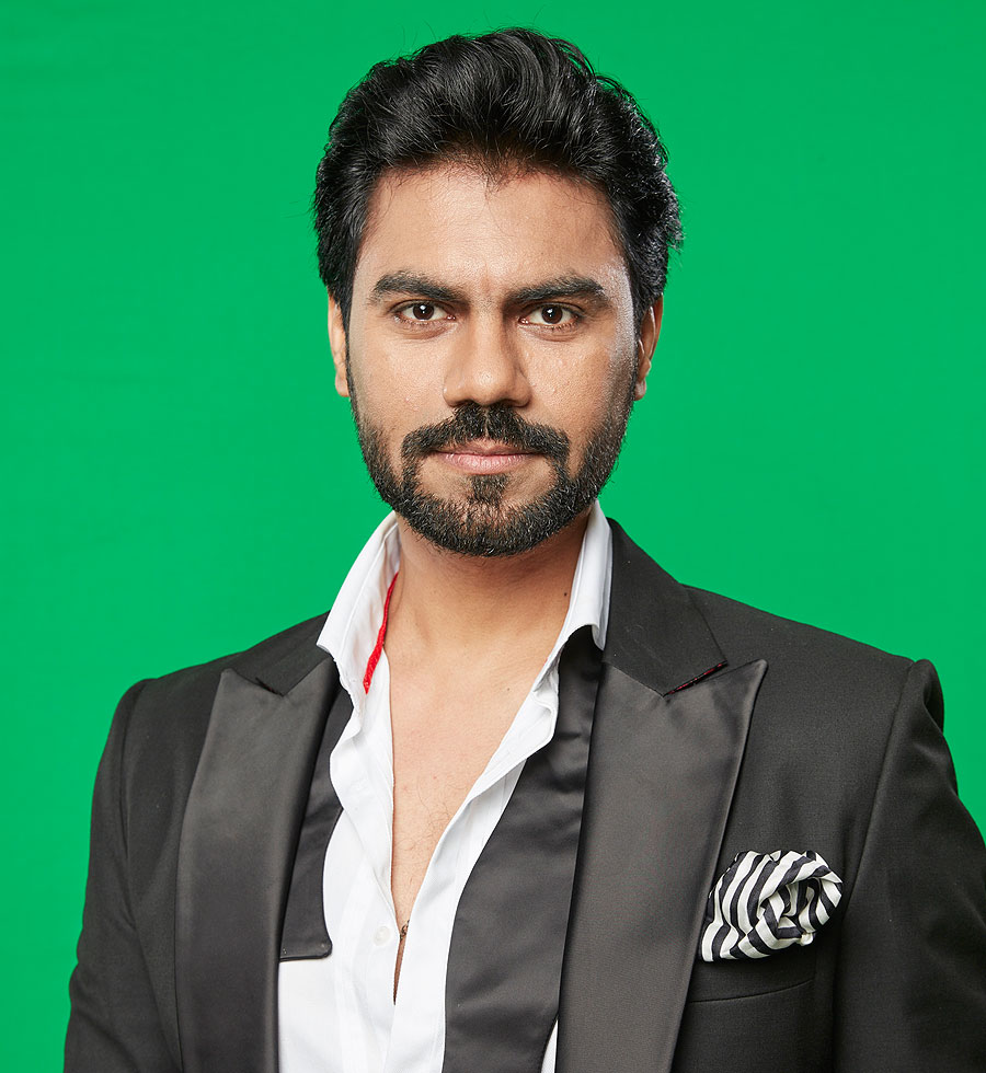 Gaurav Chopraa: Gaurav has earned accolades through his strong acting skills, charming persona and sophisticated demeanour. But it