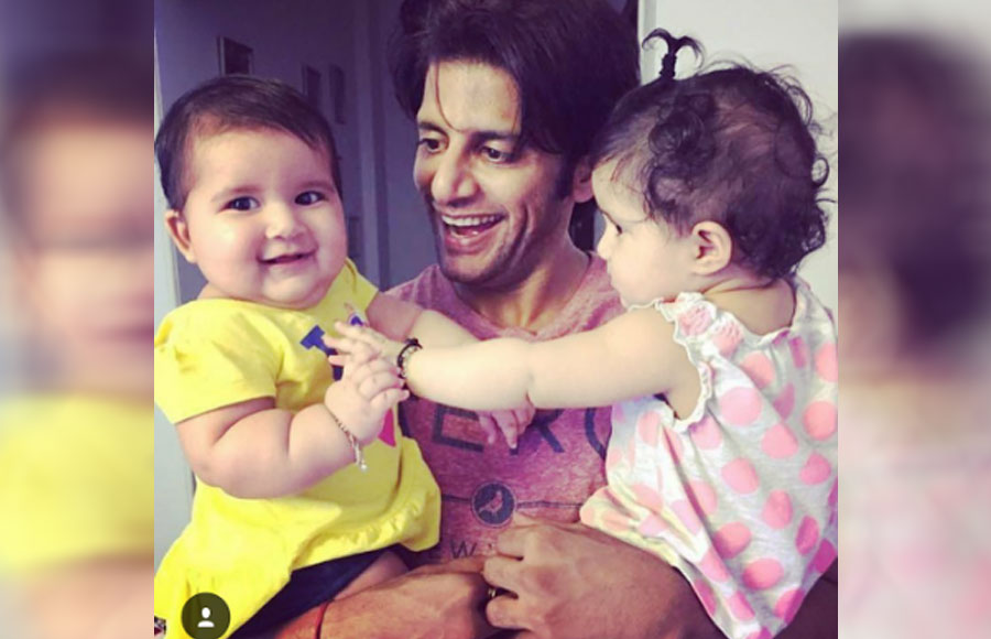Karanvir Bohra with his twins