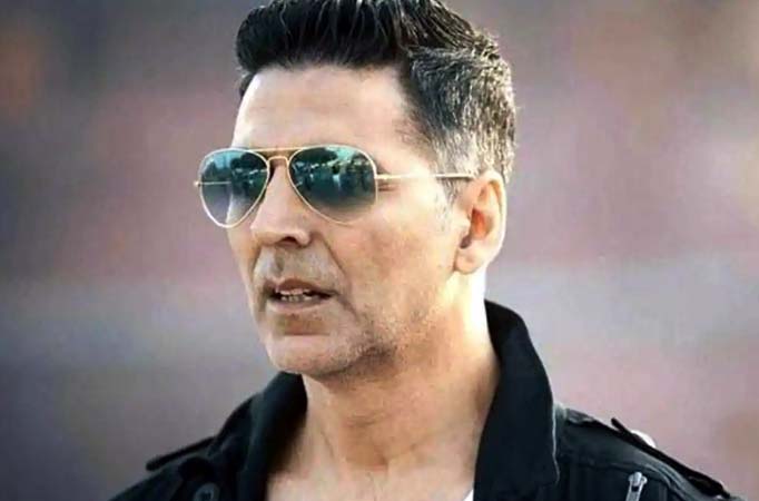 Akshay Kumar drops his first look as gangster in 'Bachchan Pandey' : The  Tribune India