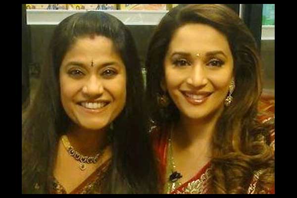 Renuka Shahane and Madhuri Dixit