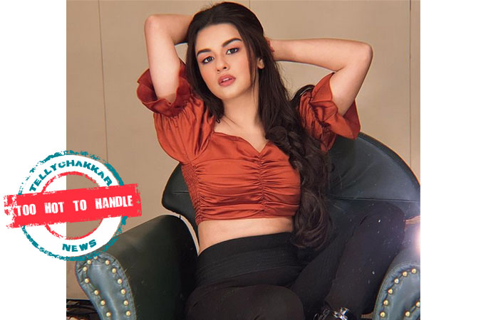 Kaur B Sexy Video - TOO HOT TO HANDLE! Avneet Kaur's SUPER SEXY bralette inspired looks are  just Jaw dropping