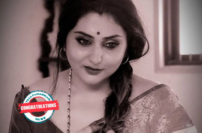 Namitha Sexy Video - Congratulations! South actress Namitha to embrace motherhood, announces  pregnancy with an emotional note