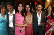 Gauri , Hiten Tejwani ,Parul , Sara And Saif Ali Khan,Kareena Kapoor 
