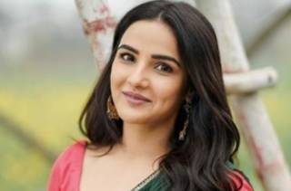 Jasmin Bhasin: Honeymoon is more about the person than destination