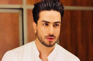Charming! Aly Goni looks dapper in shades, take a look
