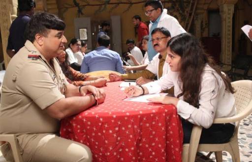 Binaifer and Sanjay Kohli’s daughter Chayn Kohli organizes a blood camp on the sets of Edit II 